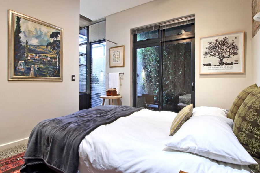 To Let 2 Bedroom Property for Rent in Green Point Western Cape